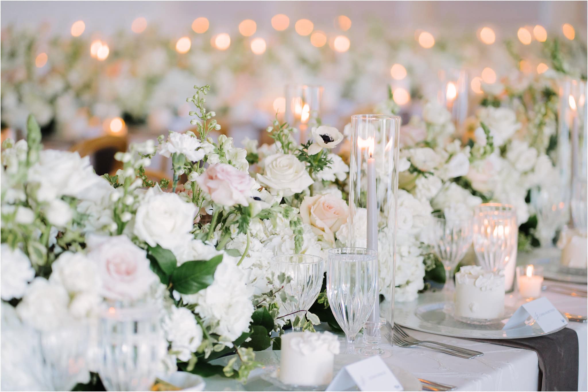 close up of flowers and tablescape at nisswa wedding in minnesota